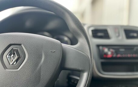 Renault Logan II, 2017 год, 690 000 рублей, 16 фотография