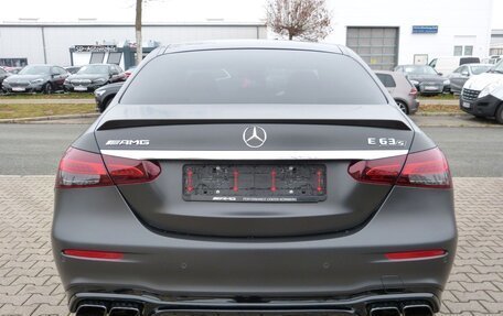 Mercedes-Benz E-Класс AMG, 2022 год, 15 315 000 рублей, 3 фотография