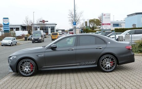 Mercedes-Benz E-Класс AMG, 2022 год, 15 315 000 рублей, 6 фотография