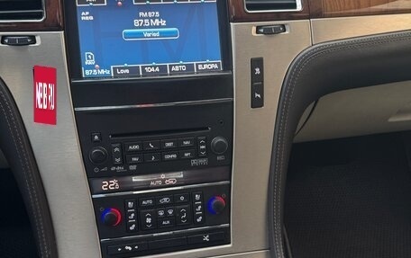 Cadillac Escalade III, 2011 год, 2 250 000 рублей, 10 фотография