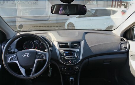 Hyundai Solaris II рестайлинг, 2016 год, 987 000 рублей, 5 фотография