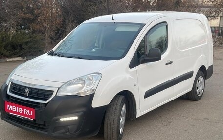 Peugeot Partner II рестайлинг 2, 2021 год, 1 500 000 рублей, 2 фотография