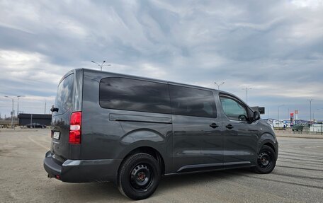 Peugeot Traveller I, 2019 год, 3 800 000 рублей, 9 фотография
