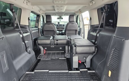 Peugeot Traveller I, 2019 год, 3 800 000 рублей, 32 фотография