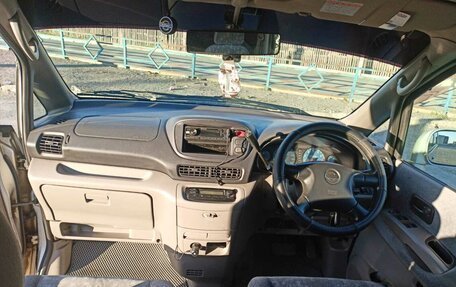 Nissan Serena II, 2001 год, 560 000 рублей, 8 фотография