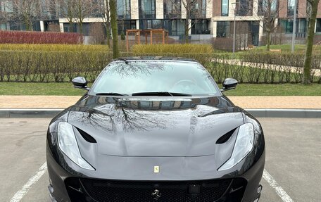 Ferrari 812, 2020 год, 34 900 000 рублей, 1 фотография