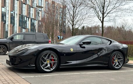 Ferrari 812, 2020 год, 34 900 000 рублей, 7 фотография