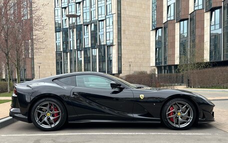 Ferrari 812, 2020 год, 34 900 000 рублей, 10 фотография