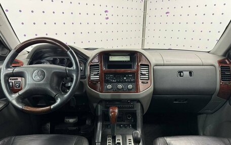 Mitsubishi Pajero III рестайлинг, 2002 год, 919 000 рублей, 11 фотография