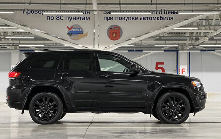 Jeep Grand Cherokee, 2019 год, 4 100 000 рублей, 5 фотография