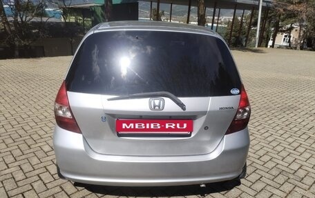 Honda Fit III, 2002 год, 380 000 рублей, 39 фотография