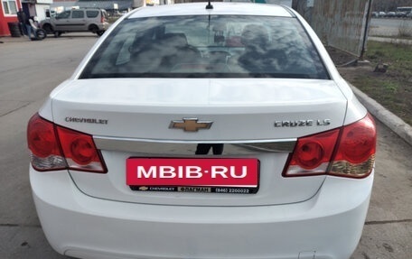 Chevrolet Cruze II, 2011 год, 600 000 рублей, 3 фотография