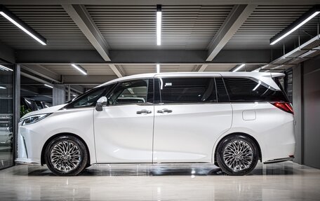 Lexus LM, 2024 год, 19 900 000 рублей, 6 фотография
