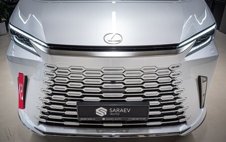 Lexus LM, 2024 год, 19 900 000 рублей, 11 фотография