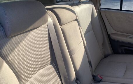 Toyota Highlander III, 2004 год, 1 200 000 рублей, 12 фотография