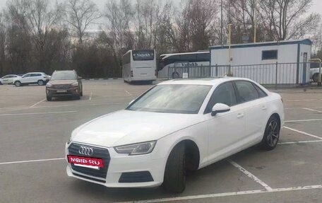 Audi A4, 2019 год, 2 850 000 рублей, 9 фотография