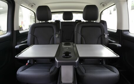 Mercedes-Benz Vito, 2024 год, 11 500 000 рублей, 11 фотография