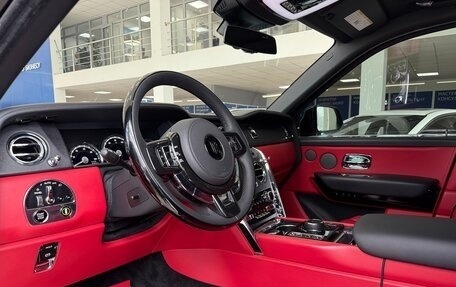 Rolls-Royce Cullinan, 2021 год, 43 000 000 рублей, 10 фотография