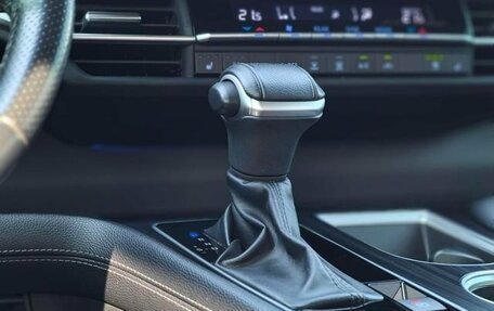 Toyota Sienna, 2022 год, 2 200 000 рублей, 16 фотография