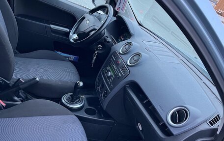 Ford Fusion I, 2006 год, 400 000 рублей, 19 фотография