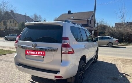 Toyota Land Cruiser Prado 150 рестайлинг 2, 2013 год, 4 000 000 рублей, 5 фотография