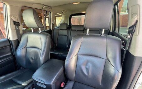 Toyota Land Cruiser Prado 150 рестайлинг 2, 2013 год, 4 000 000 рублей, 15 фотография