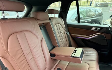 BMW X5, 2019 год, 6 800 000 рублей, 38 фотография