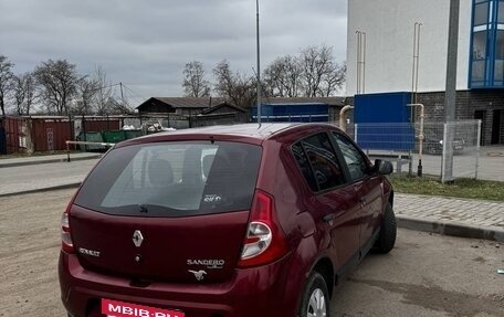 Renault Sandero I, 2012 год, 530 000 рублей, 2 фотография