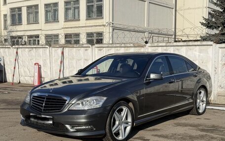 Mercedes-Benz S-Класс, 2011 год, 3 фотография
