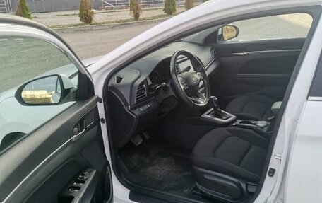 Hyundai Elantra VI рестайлинг, 2019 год, 1 580 000 рублей, 23 фотография