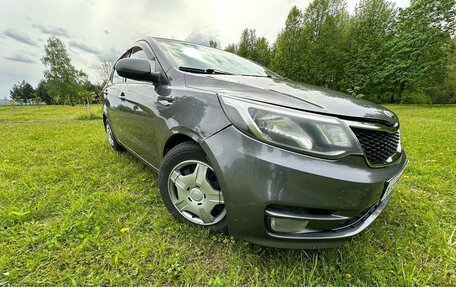 KIA Rio III рестайлинг, 2015 год, 550 000 рублей, 24 фотография