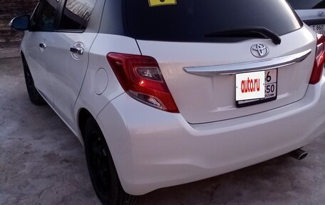 Toyota Vitz, 2015 год, 1 150 000 рублей, 12 фотография