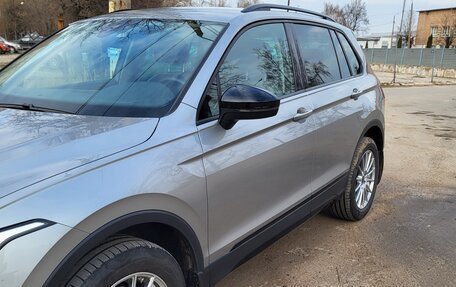 Volkswagen Tiguan II, 2021 год, 3 800 000 рублей, 5 фотография