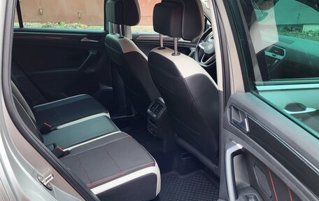 Volkswagen Tiguan II, 2021 год, 3 800 000 рублей, 15 фотография