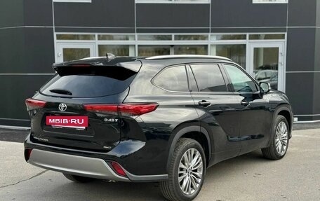 Toyota Highlander, 2024 год, 7 490 000 рублей, 5 фотография