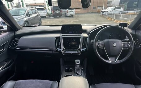 Toyota Crown, 2021 год, 3 090 000 рублей, 3 фотография