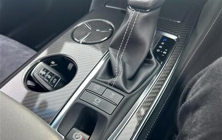 Toyota Crown, 2021 год, 3 090 000 рублей, 6 фотография