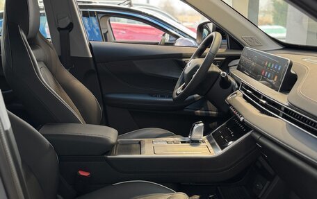 Chery Tiggo 4 I рестайлинг, 2024 год, 2 290 000 рублей, 11 фотография