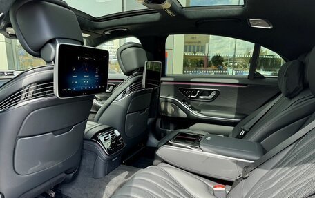 Mercedes-Benz S-Класс AMG, 2023 год, 31 290 000 рублей, 18 фотография