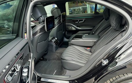Mercedes-Benz S-Класс AMG, 2023 год, 31 290 000 рублей, 17 фотография