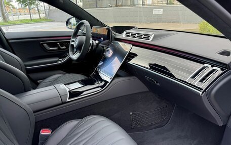 Mercedes-Benz S-Класс AMG, 2023 год, 31 290 000 рублей, 15 фотография