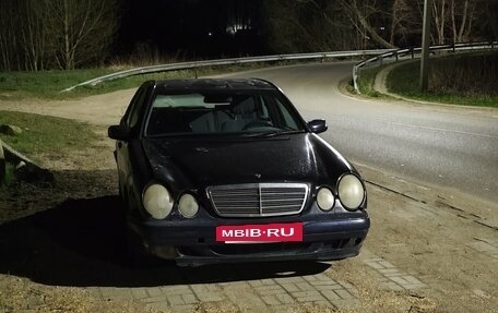 Mercedes-Benz E-Класс, 2001 год, 250 000 рублей, 7 фотография