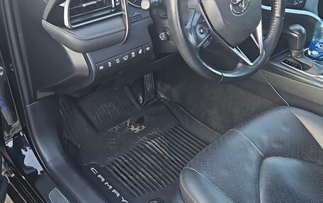 Toyota Camry, 2021 год, 3 700 000 рублей, 4 фотография