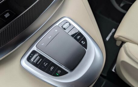 Mercedes-Benz V-Класс, 2023 год, 35 000 000 рублей, 9 фотография