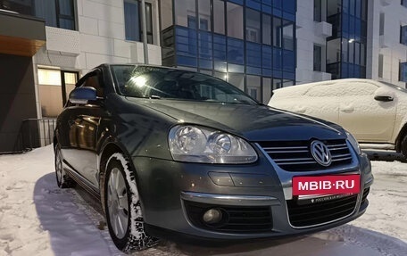 Volkswagen Jetta VI, 2010 год, 970 000 рублей, 4 фотография