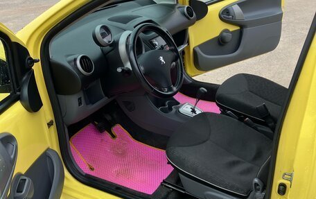 Peugeot 107 I рестайлинг, 2011 год, 450 000 рублей, 14 фотография