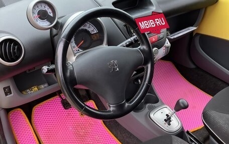Peugeot 107 I рестайлинг, 2011 год, 450 000 рублей, 10 фотография