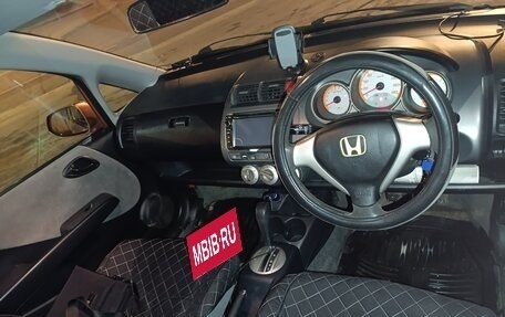 Honda Fit III, 2005 год, 380 000 рублей, 1 фотография