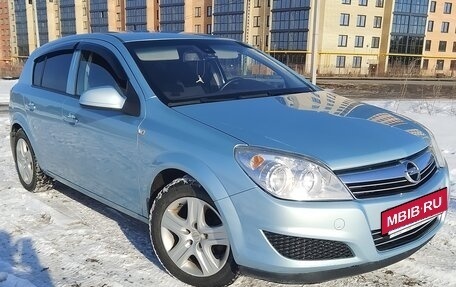 Opel Astra J, 2009 год, 680 000 рублей, 2 фотография
