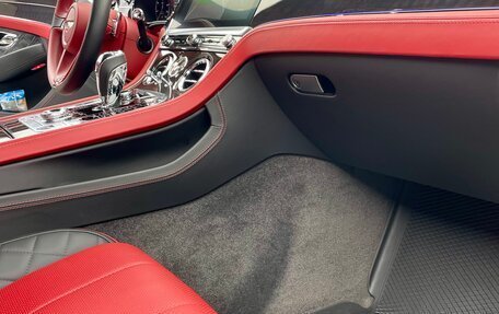 Bentley Continental GT III, 2018 год, 17 000 000 рублей, 19 фотография